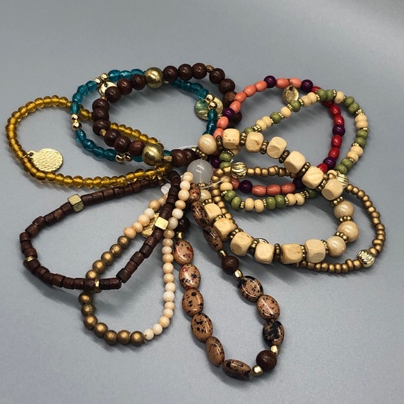 Neutral Wood Bracelet Set - Picture 4 of 5